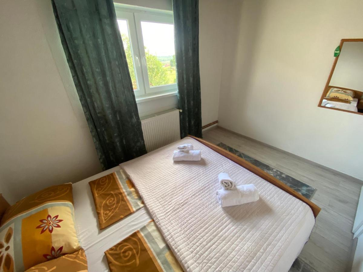 Kuca Za Odmor Tarik Villa Cazin Exteriör bild