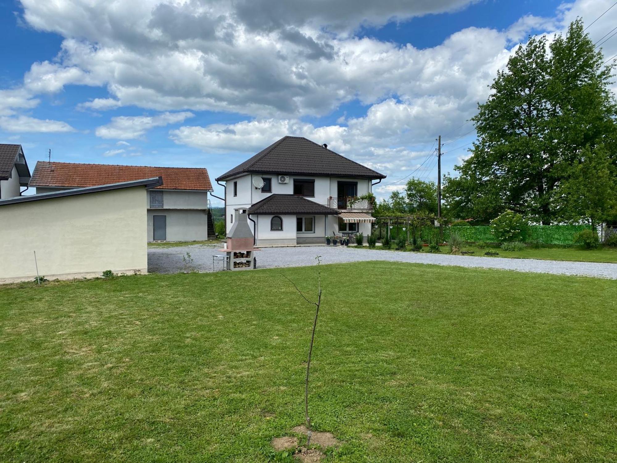 Kuca Za Odmor Tarik Villa Cazin Exteriör bild